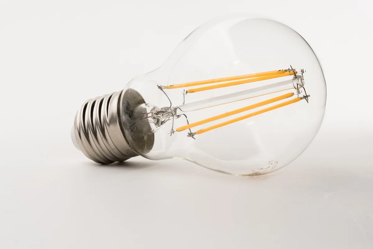 Installer un système d'éclairage LED économique chez soi en 2026 : guide complet